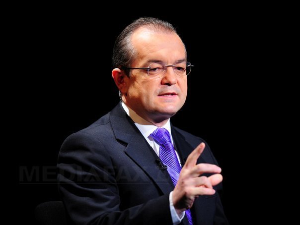 Boc: Niciun leu acordat in prezent nu va fi taiat, drepturile pe 2012 vor fi decise prin buget
