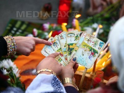 Cum au strâns "Clarvăzătorii" romi din clanul Marks 40 de milioane de dolari, înșelându-i pe americani