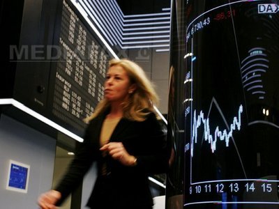 Bursele europene au deschis în scădere, după retrogradarea Italiei de către S&P