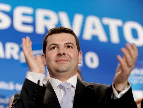 Piedone contra Oprescu? Poate altă dată