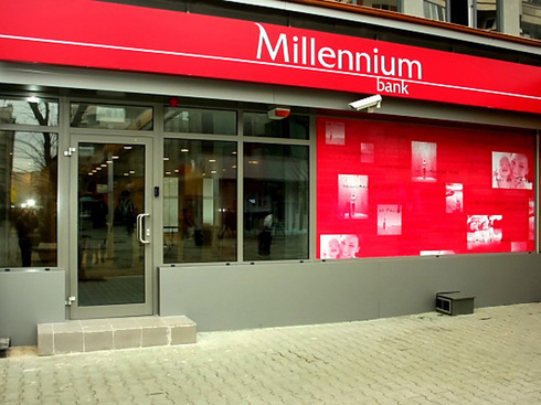 Millennium Bank returnează posesorilor de carduri 3% din valoarea cumpărăturilor