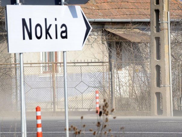 Angajații de la Jucu, anunțați că fabrica va funcționa tot anul și că vor fi plătiți până în martie 2012
