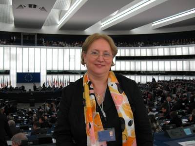 Europarlamentarul Renate Weber critică "frăția" PSD-PDL pentru "nenorocirea de proiect de la Roșia Montană"