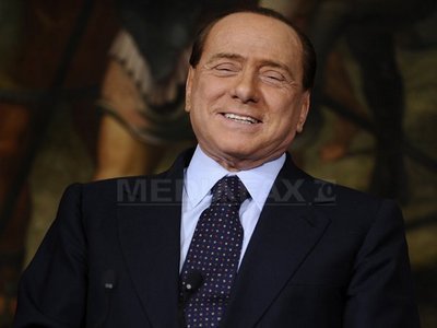 Cadouri sexuale pentru Berlusconi