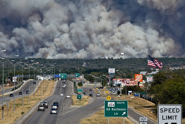 Cum arată incendiile din Texas văzute din spațiul cosmic (VIDEO)