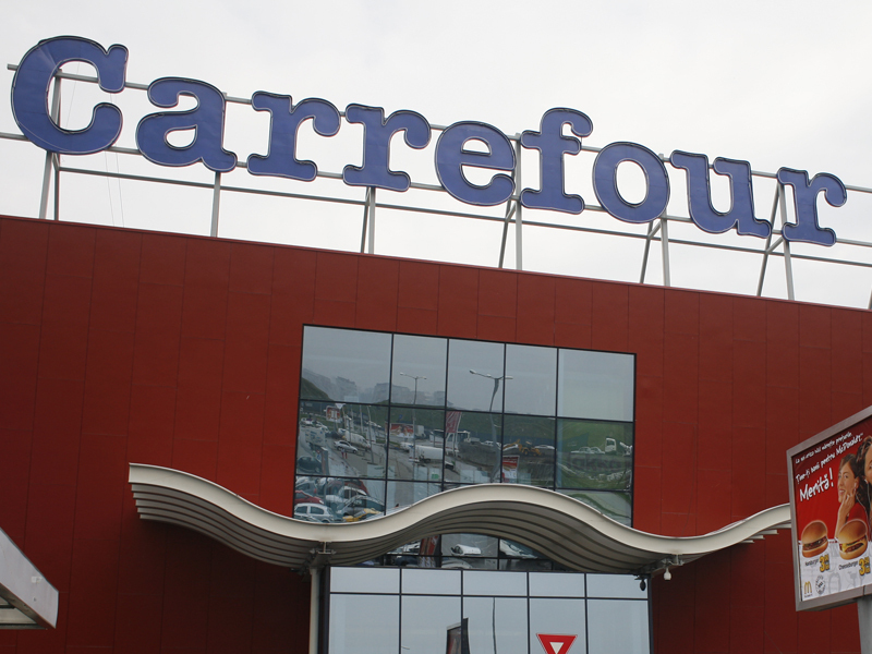 Carrefour deschide al optulea hipermarket din București