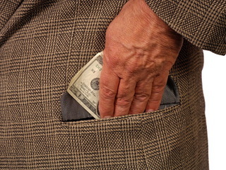 Zi neagră pentru bancherii de pe Wall Street: a fost publicată legea care ar putea interzice tranzacțiile ce le aduc bonusuri de milioane de dolari