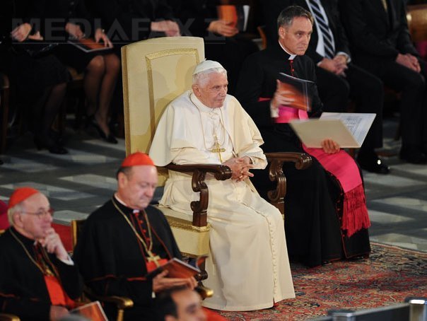 Vaticanul vrea o bancă centrală mondială și cere înființarea unei autorități politice globale