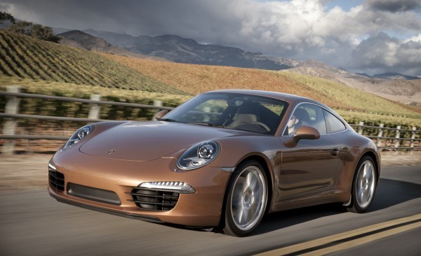 Porsche 911 Carrera S Coupe. Mai contează culoarea? (GALERIE FOTO)