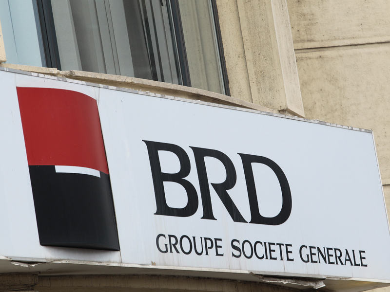 Pe o piață auto în scădere, numărul de credite auto acordate de BRD Finance a crescut