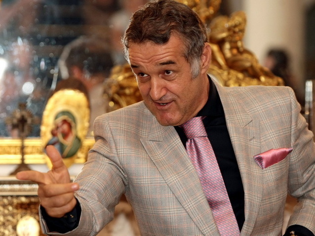 Un miliardar francez a cumpărat brandul favorit de costume al lui Becali