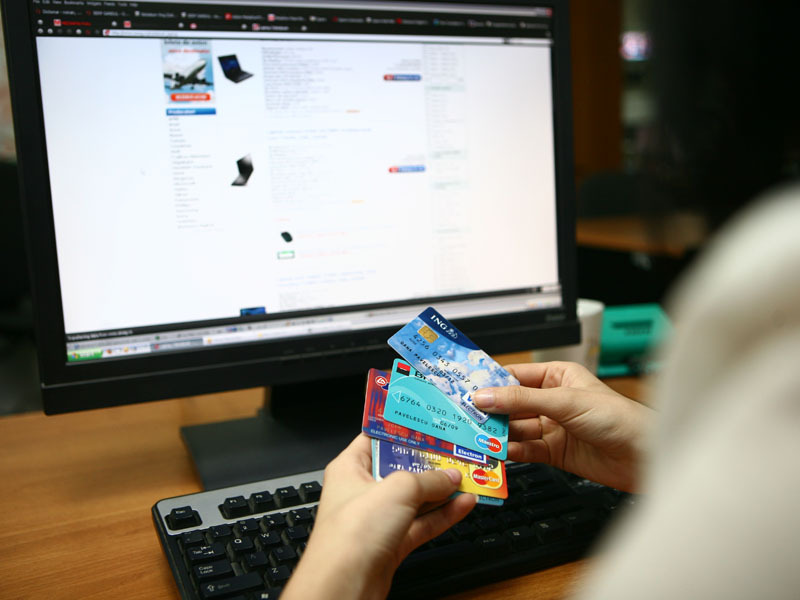 Cea mai aglomerată zi din an pentru cumpărăturile pe internet din Europa. Câți bani vor fi cheltuiți?