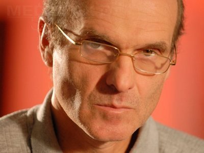 Cristian Tudor Popescu își va lansa volumul "Filmul surd în România mută" pe 26 noiembrie, la Gaudeamus