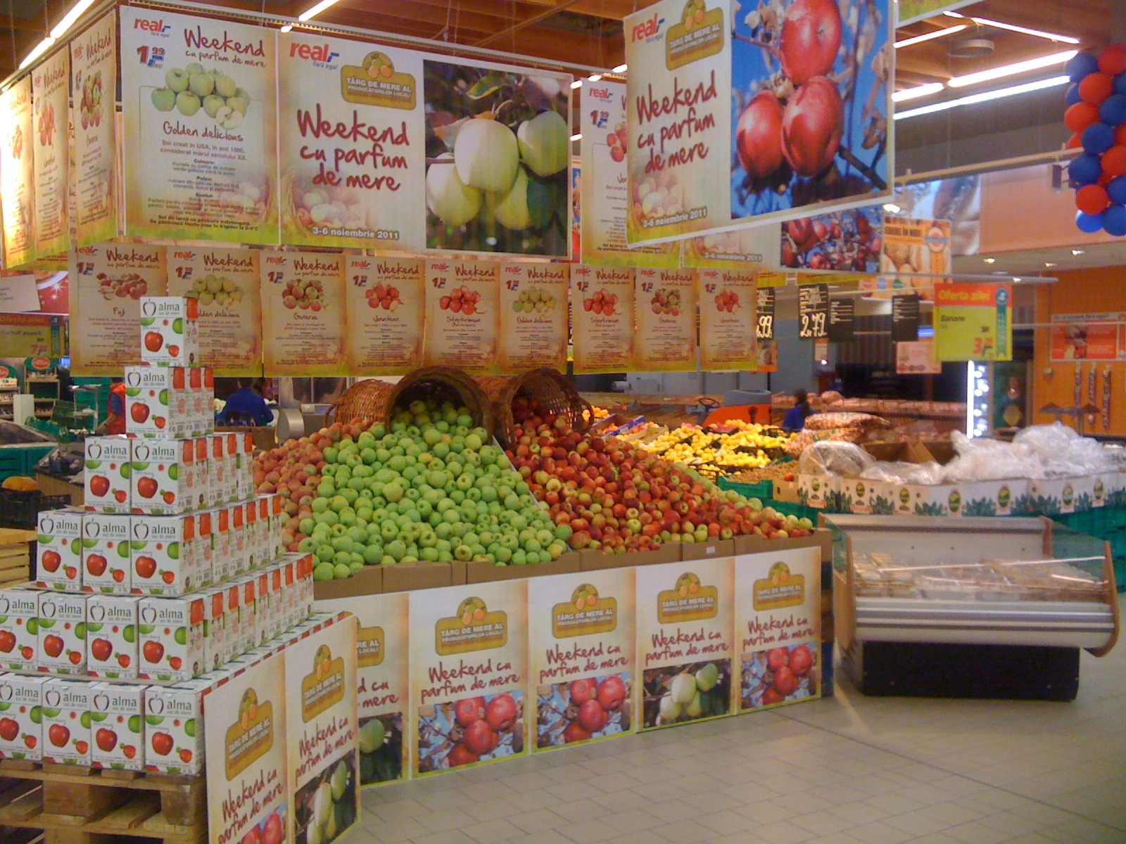 "Nu am crezut că poate fi atât de simplu să faci livrări într-un hipermarket”, spune un producător român de mere