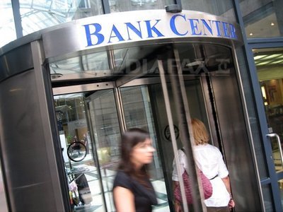Moody's a retrogradat Ungaria la "junk", cu ratingul Ba1. Guvernul acuză "atacuri financiare"