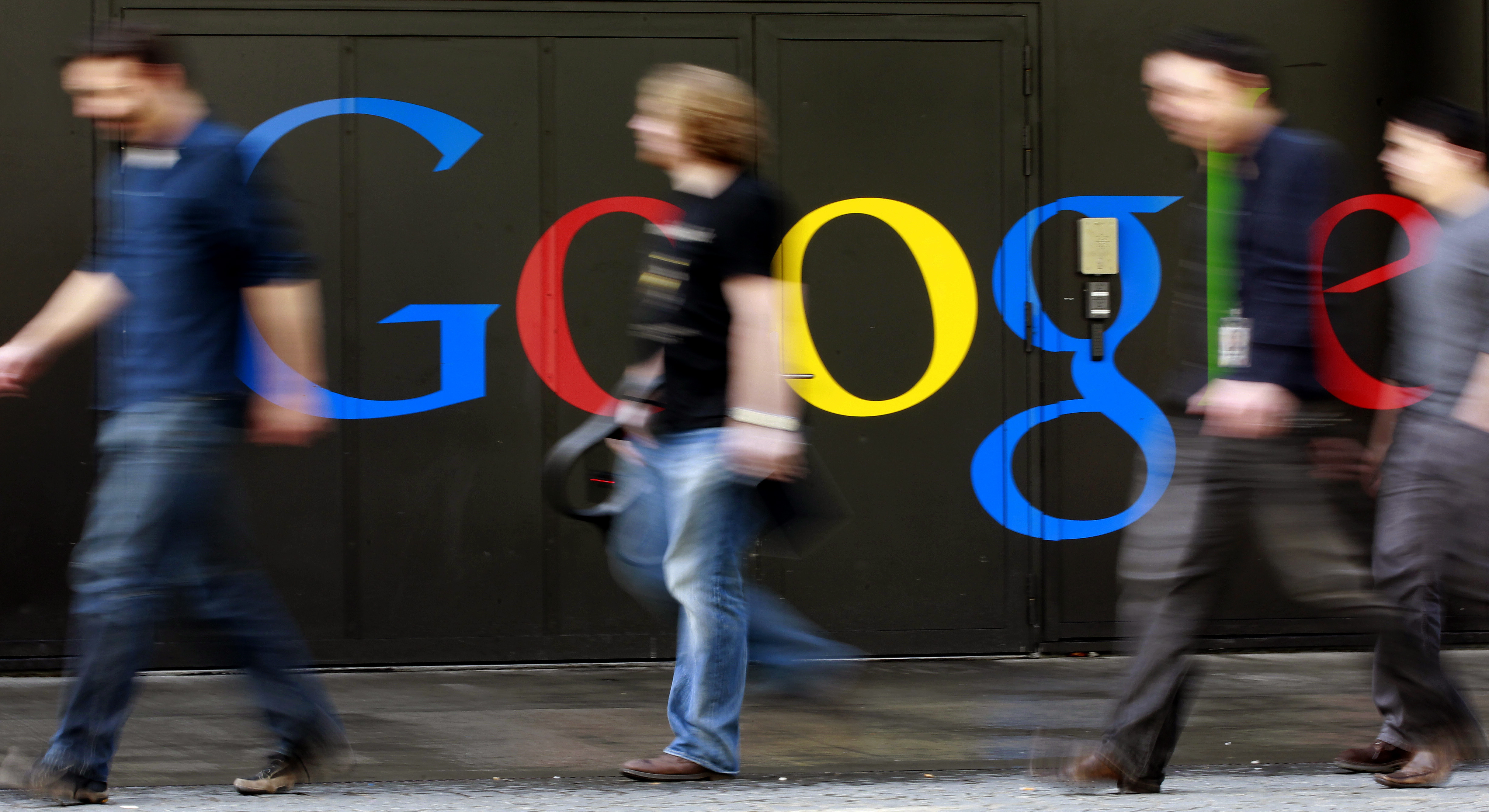 Ce-au căutat românii cel mai mult pe Google în 2011