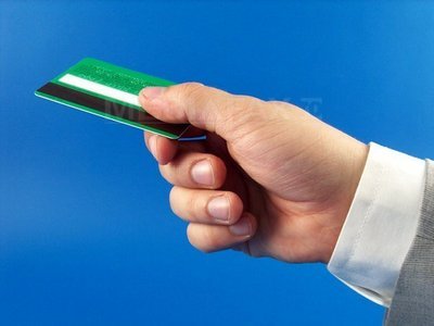 Carduri CEC Bank blocate, din cauza suspiciunilor de compromitere la nivelul unei baze de date internaționale