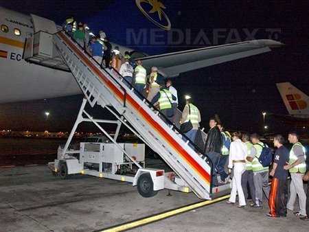 Criza datoriilor îi determină pe europeni să emigreze