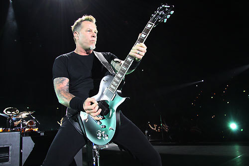 Metallica a hotărât să vină cu un an mai repede în turneul european de teamă că va cădea euro