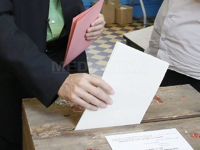 Numărul de voturi contestate este prea mic pentru a modifica rezultatul scrutinului din Rusia