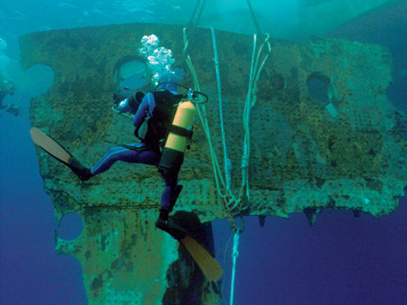 La 100 de ani de la naufragiu, obiecte recuperate de pe Titanic sunt scoase la licitație - GALERIE FOTO