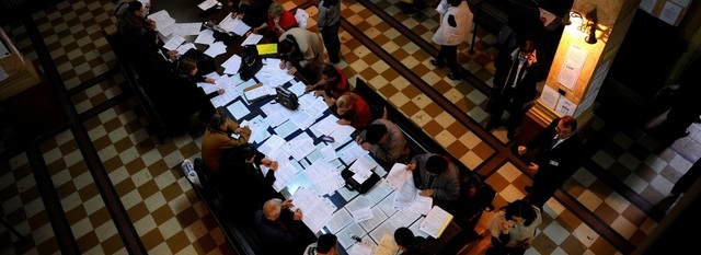 Calendarul taxelor și impozitelor pe 2012. Cum poți să primești reduceri și care sunt penalizările