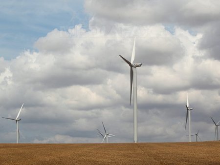 Record eolian: Cele 1000 de turbine din România au produs sâmbătă mai multă energie ca un reactor de la Cernavodă