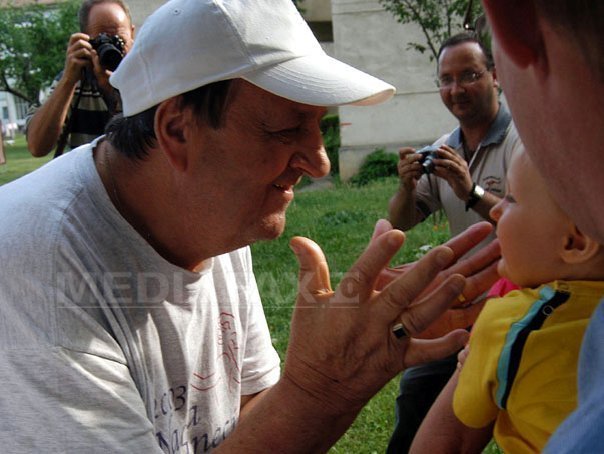 Tatăl Nadiei Comăneci a murit la Spitalul Universitar de Urgență București
