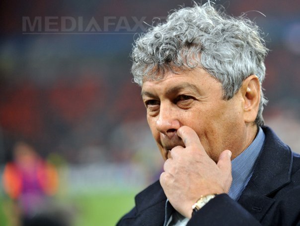 Mircea Lucescu, rănit într-un accident rutier în Capitală