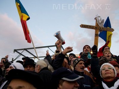 A treia zi de proteste antiprezidențiale în Capitală - FOTO
