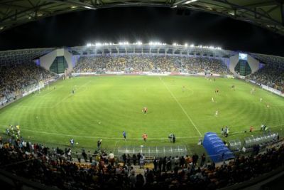 Unul dintre cei mai bogati romani se baga in fotbal