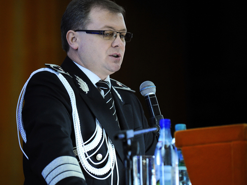 Poți combate evaziunea fiscală și contrabanda cu bețivi nenorociți care se plâng ca muierile?