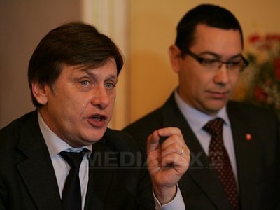 Greva parlamentară: și-n căruță, și-n teleguță