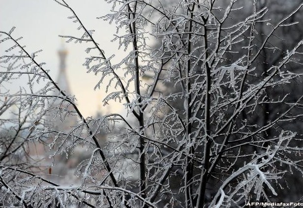 "Freezing rain" loveste Romania. Sandu (ANM): "In curand se va produce si in Bucuresti" (VIDEO)