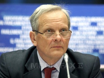 Stolojan despre demisia Guvernului: Curat românesc - dacă ceva merge, atunci trebuie schimbat