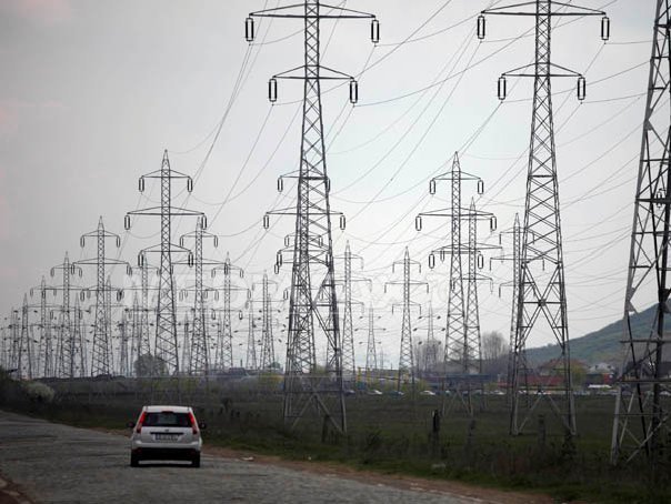 Transelectrica renunță să cumpere energie la preț reglementat pentru a acoperi pierderile din rețea