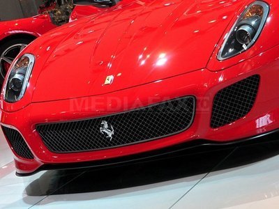 Cuvântul "Ferrari" nu mai apare la căutarea pe Internet în China