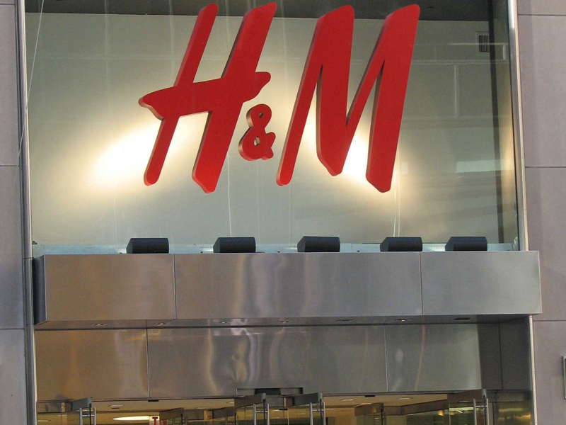 Pe 5 aprilie, H&M se deschide la Arad