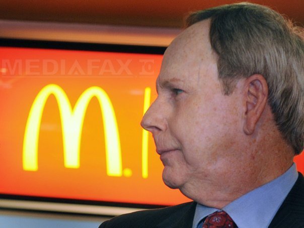 Directorul general al McDonald's se va retrage din funcție după o activitate de peste șapte ani