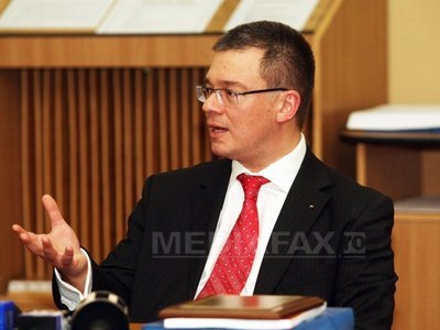 Ungureanu încurajează IMM-urile: E o vorbă folosită în multe contexte și care bucură - "Mărimea nu contează"