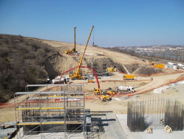 Autostrada Soarelui mai inghite o promisiune: va fi gata la 30 iunie. Cum se munceste insa pe santier (VIDEO)