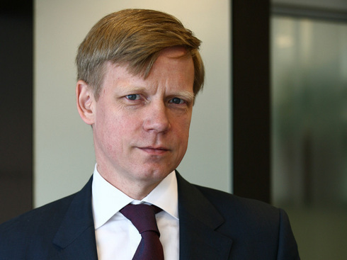 Profitul Raiffeisen a crescut cu 16%. Steven van Groningen: "Vom continua initiativele de eficientizare a bancii"