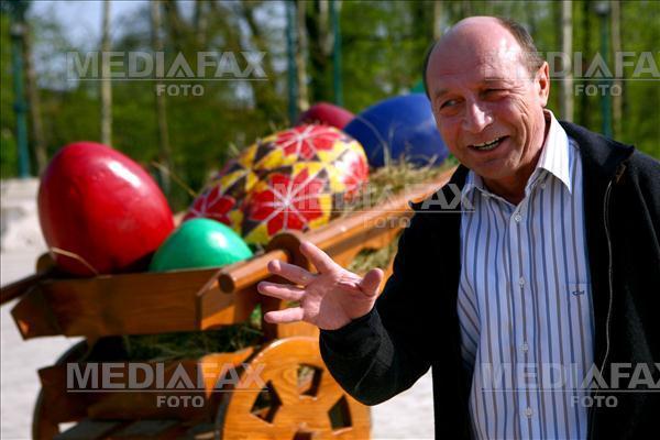Ce le transmite președintele Băsescu  de Paște românilor