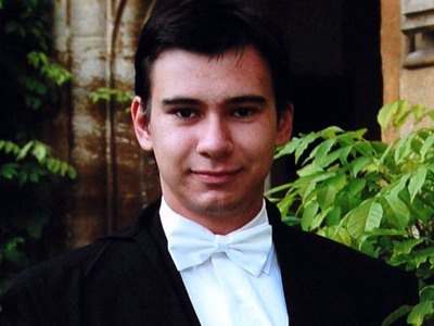 REPORTAJ: Viața unui student român la Oxford - scumpă și cu studiu continuu, iar mâncarea vine la bagaj