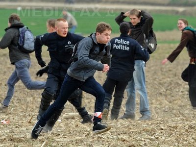Cinci sute de militanți împotriva NATO au încercat să intre în sediul Alianței din Bruxelles