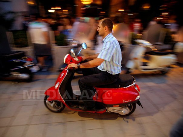 Permisul de conducere pentru mopede, obligatoriu de anul viitor