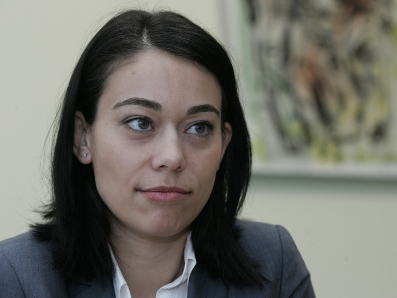 100 cele mai puternice femei din business - Astăzi: Alina Drăgan, UniCredit Țiriac Bank