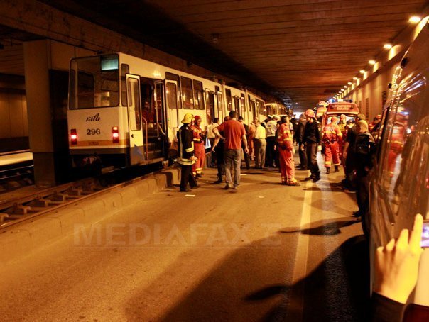 ACCIDENT ÎN CAPITALĂ: 52 de răniți după ce 3 tramvaie s-au ciocnit. Al patrulea a oprit la timp. 8 victime sunt în stare gravă