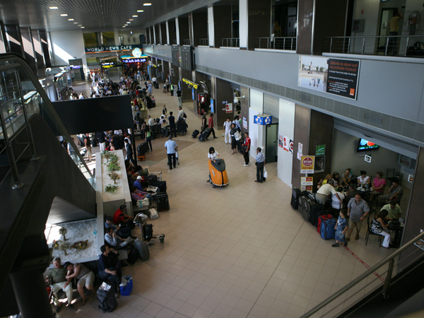 Aeroportul Henri Coanda se schimba. Noua constructie va costa peste 60 mil. euro (VIDEO)