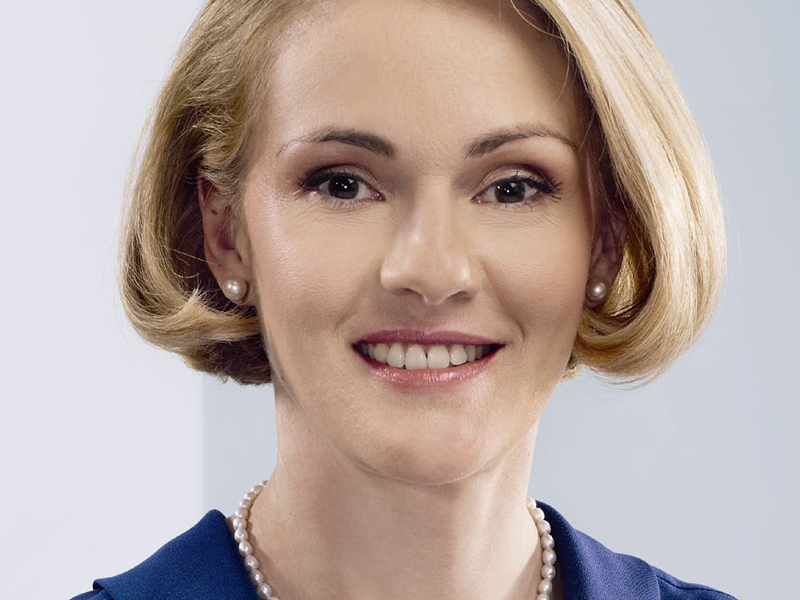 100 cele mai puternice femei din business - Astăzi: Adela Jansen, BRD Groupe Société Générale